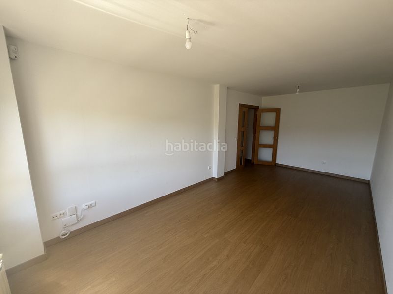 Foto 9ce9e1a1-55bf-4ef9-b9bf-fe23984f6870. Flat with heating parking in Villalegre - La Luz Avilés