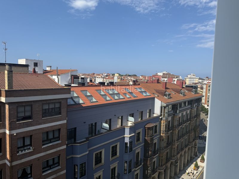 Foto cdffe6c1-cbfa-43e6-97f0-74a8a24ae04e. Flat in Centro Gijón