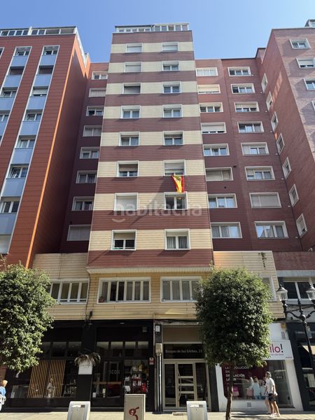 Foto d27e3ccd-5447-4dc0-9def-cdd88fb8f669. Flat in Centro Gijón