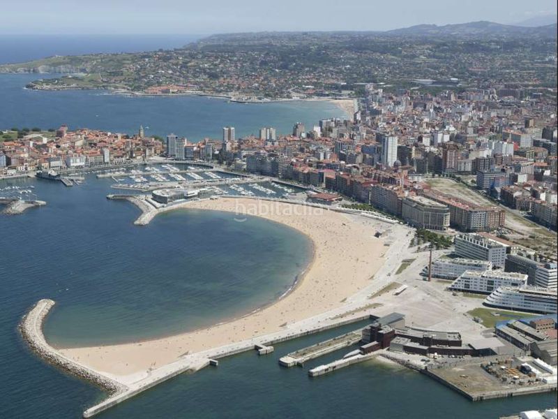 Foto f7979e93-f5d1-4ad3-8d5a-febaaa56032c. Flat in Centro Gijón