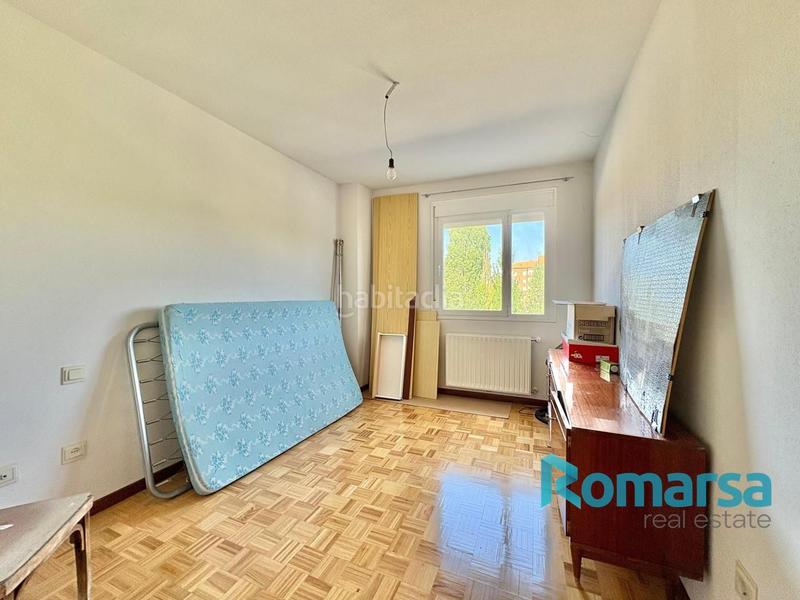 Foto 5a542e69-f0df-4d3f-a4f3-0e3a9ea3bbbb. Flat with heating parking in Sónsoles Ávila