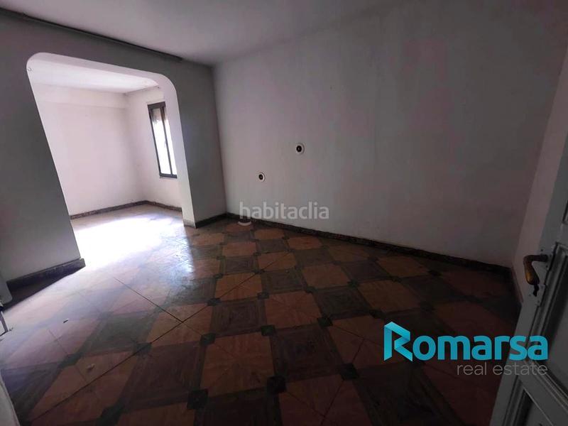 Foto 6af0925f-a152-4dcf-89ec-c847d85b39a2. Semi detached house with heating in José Zorrilla - Padre Claret Segovia