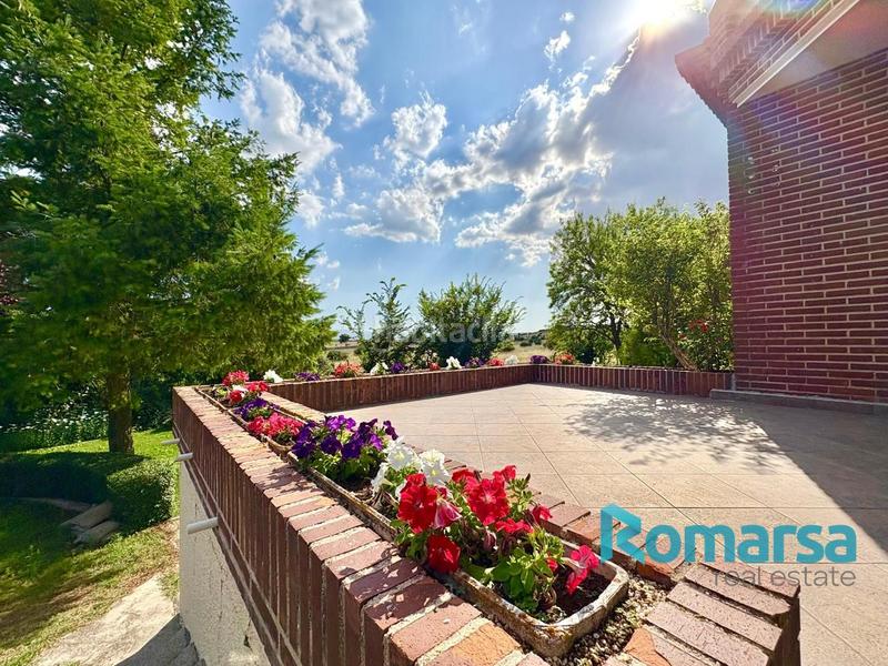 Foto a14dc21d-c836-461b-98e3-7d87f8044aef. Maison avec chauffage parking piscine dans Cuatro Postes Ávila