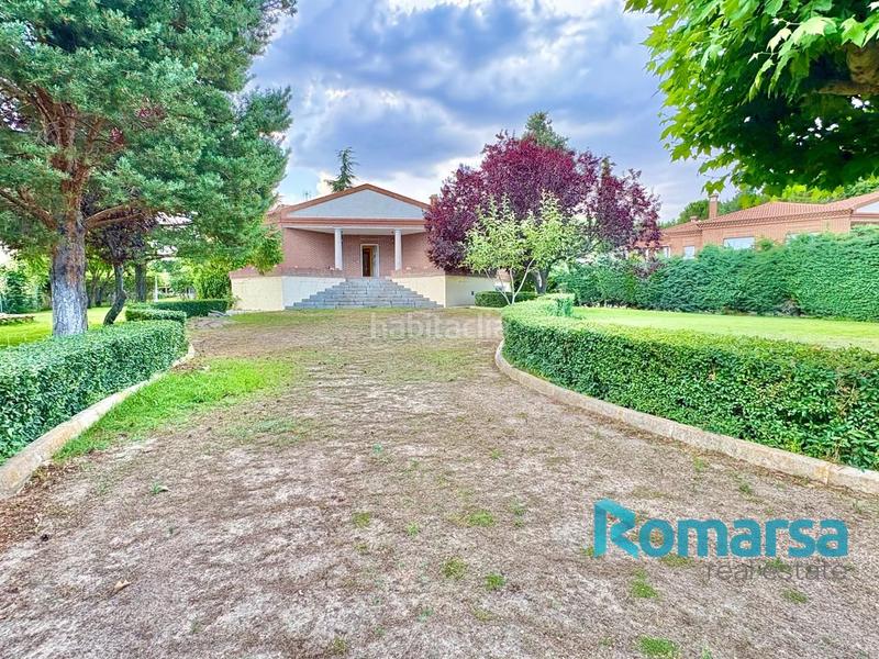 Foto ba97e5d3-ebb4-4de9-838c-37d25f1679a0. Maison avec chauffage parking piscine dans Cuatro Postes Ávila