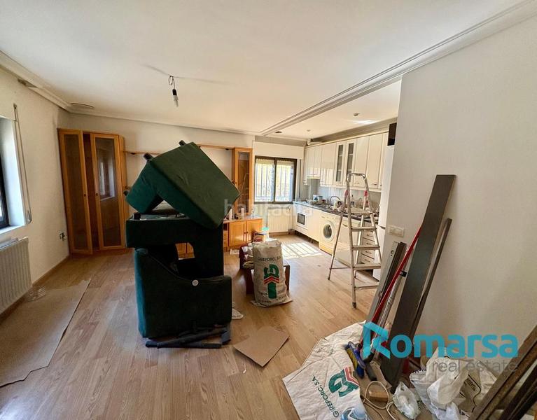 Foto af24af8f-baaa-4835-a887-409def9a6bd0. Casa a schiera con riscaldamento parcheggio in La Encarnación Ávila