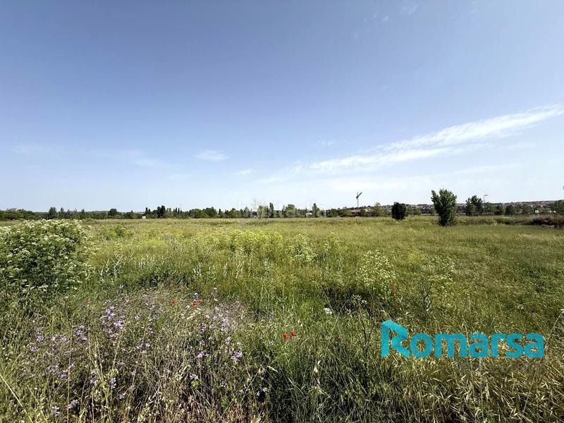 Foto abb573a0-513c-458b-bc97-8c5d18948446. Terreno residenziale in Sónsoles Ávila