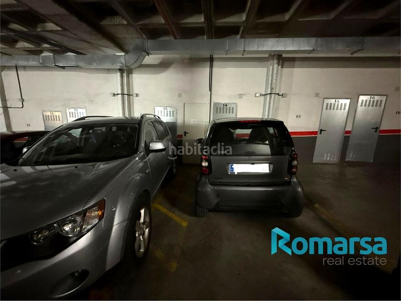 Foto e660cf14-8d56-4e46-83fe-62c31b164975. Aparcament cotxe a Universidad Ávila