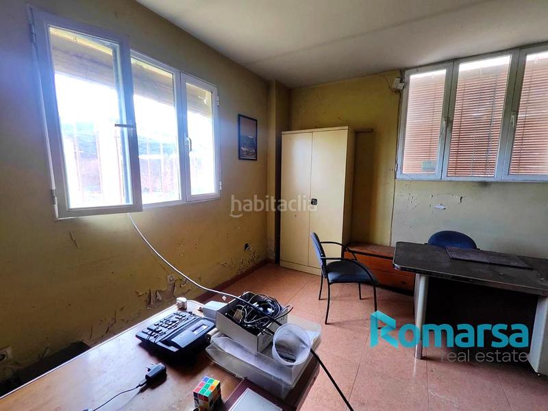 Foto ec8f42ba-181d-4bc0-a642-08a7e0921458. Nave industrial en Sangarcía