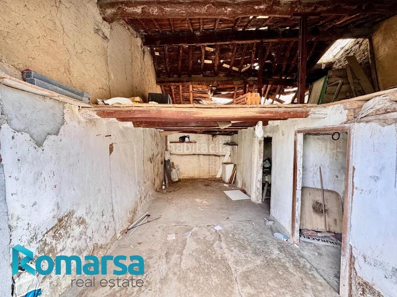 Foto 30a94405-d102-4444-a3a7-da92e32f9b9c. Casa en Tornadizos de Ávila