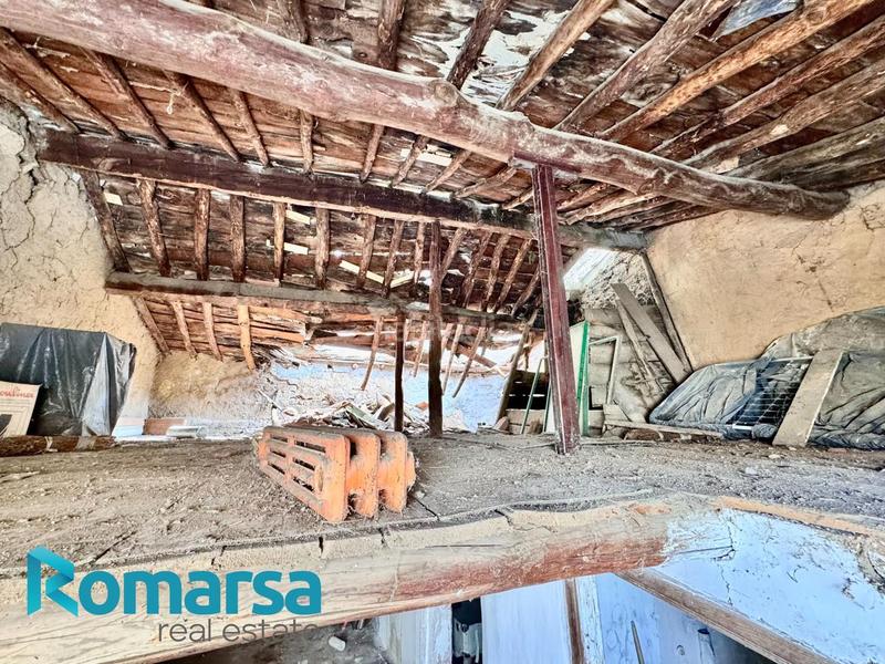 Foto d1d2c5f3-6dfb-4b38-ae53-3f7a60d48594. Haus mit heizung in Tornadizos de Ávila