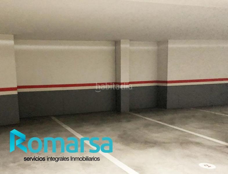 Foto 9a9b6b64-4823-49be-b855-afb694af2caf. Parking voiture dans Sur Ávila