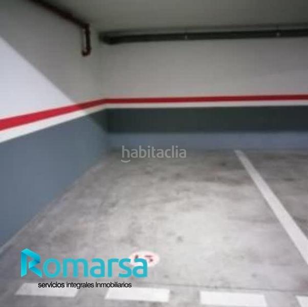 Foto a19d0c26-b1f4-41eb-9f26-f653def9289b. Parking voiture dans Sur Ávila