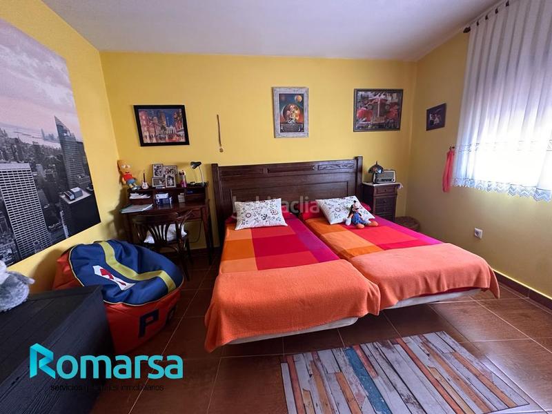 Foto 13560546-d38a-4e78-b8db-bfa86a3ac0e2. Casa amb calefacció a Grandes y San Martín