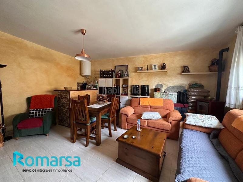 Foto 3a5dabed-8e1a-452a-9151-680d595dd5cd. Casa amb calefacció a Grandes y San Martín