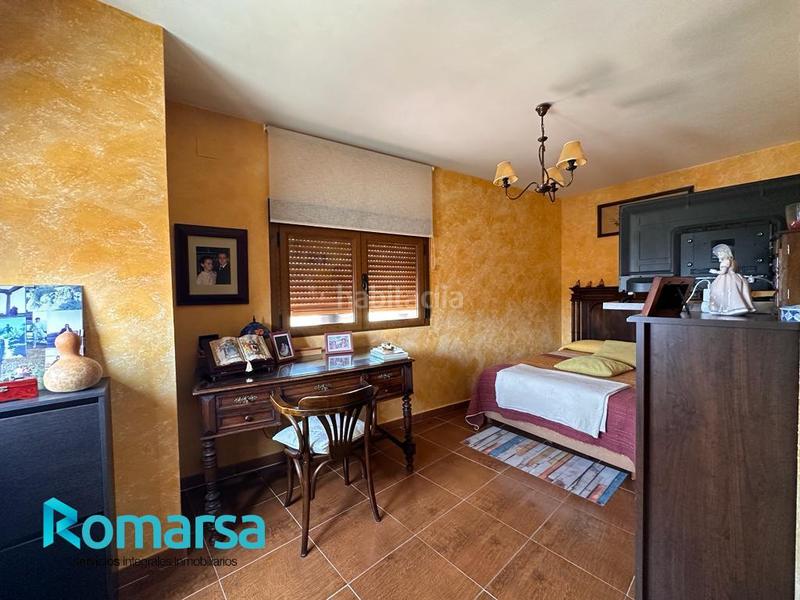 Foto 489fc024-2390-4e70-84fa-2a372246c699. Casa amb calefacció a Grandes y San Martín