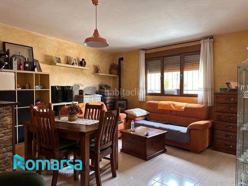 Foto 756d9606-6874-400f-8e69-2d6357c69559. Casa amb calefacció a Grandes y San Martín