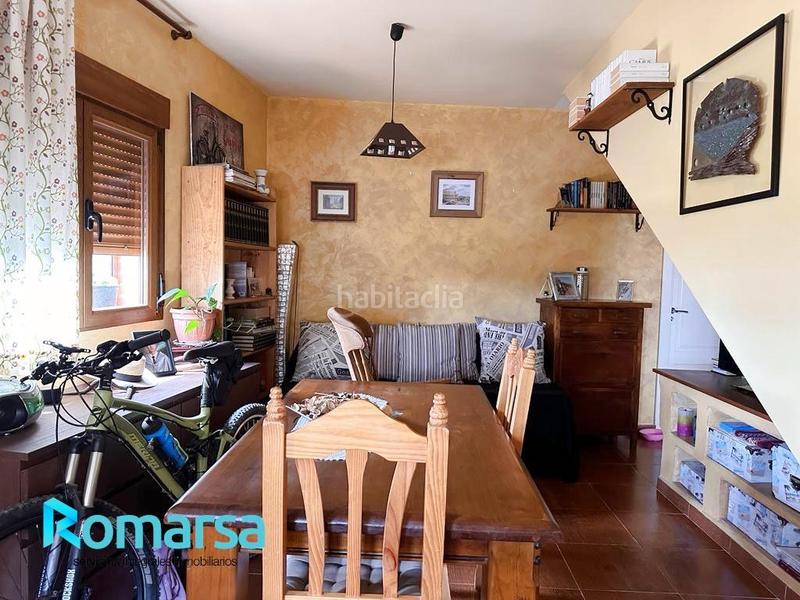 Foto 8e544115-8a1f-4424-a776-ed0f3df8aa52. Casa amb calefacció a Grandes y San Martín