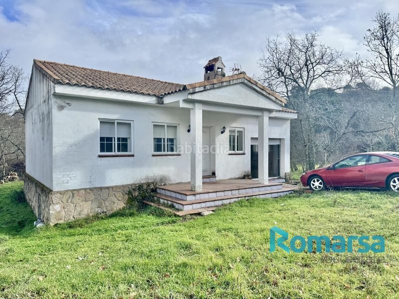 Foto f2fd2a84-8f0c-4ac0-9ae8-00b6c6ca889f. Casa amb calefacció aparcament piscina a Navahondilla