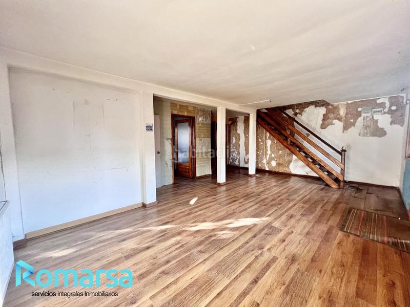 Foto 0c040fe9-2d76-4cd9-bc15-9a78af3c5d07. Casa con riscaldamento in Herradón de Pinares