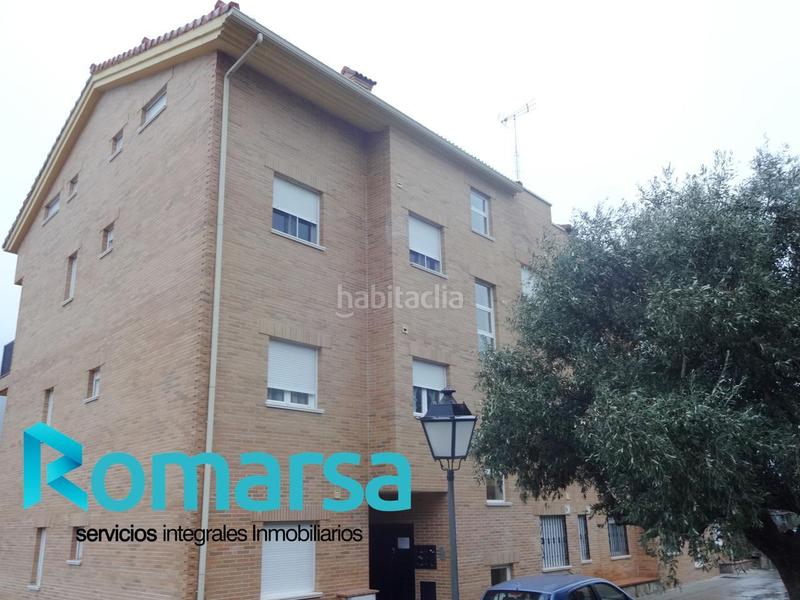 Foto 526fe08d-29c0-4bb2-b025-207ad122f49c. Parking coche en Adrada (La)