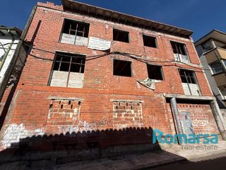 Edificio en Empedrada