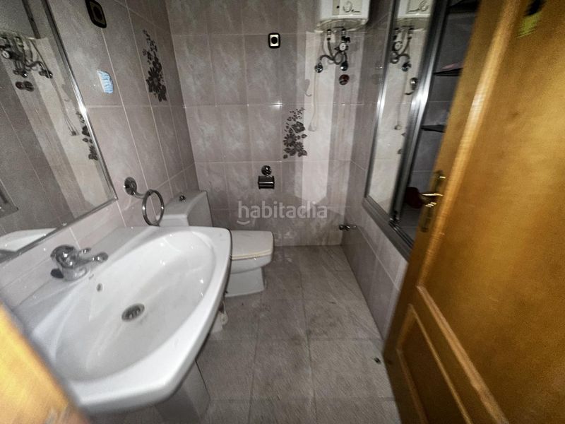 Foto 0a5751f3-17f3-4128-ba4a-84e87cd45fab. Local comercial a Sur Ávila