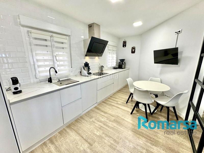 Foto 14a7459c-d10d-4e50-9a03-d0abcc2885d7. Casa a schiera con riscaldamento parcheggio in Sur Ávila