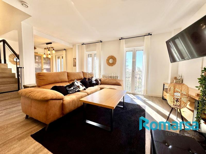 Foto 823f13d4-b0d7-44f0-b7fb-2010205376ff. Casa a schiera con riscaldamento parcheggio in Sur Ávila