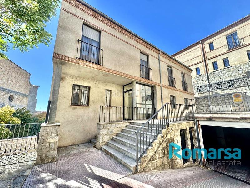 Foto 14c51728-4433-4ff8-9e54-e2b88dc57c5b. Casa adossada amb calefacció aparcament a Sur Ávila