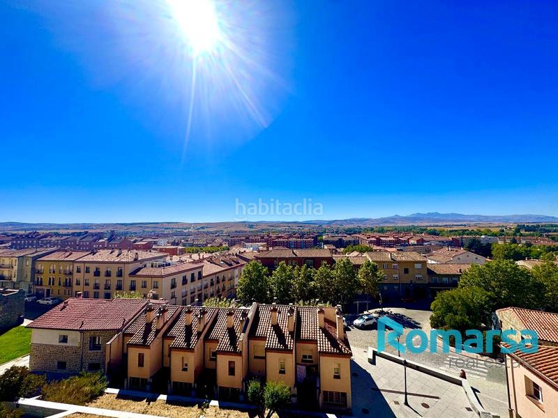 Foto 4deed4c1-783c-4b38-b128-f339ab5dad1d. Casa adossada amb calefacció aparcament a Sur Ávila