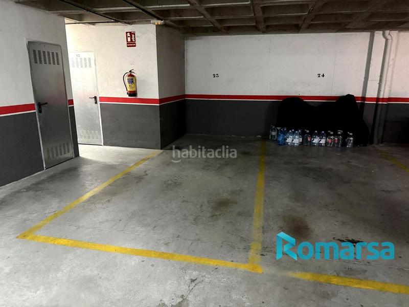 Foto 53e76388-bcc4-41af-ac3d-b5df19b1c4be. Parking voiture dans Universidad Ávila