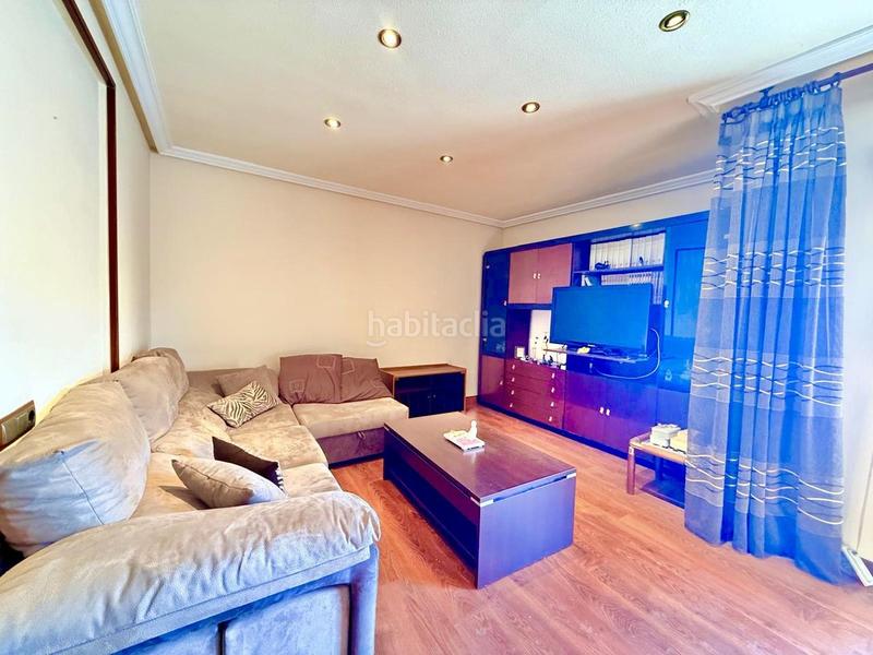 Foto c54222cb-4c8a-455f-ae17-7b4904545cd2. Flat with heating parking in Murallas Ávila