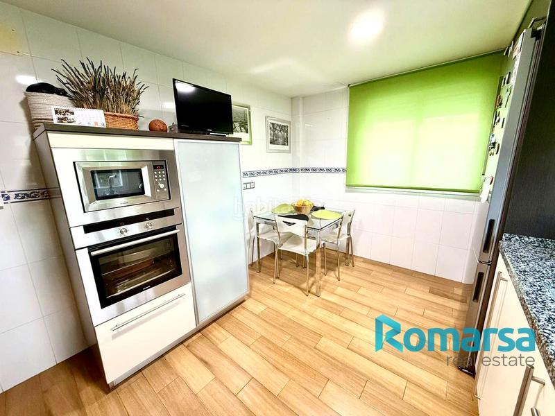 Foto 5888eed1-0a25-47d7-ab0f-18fb442610a6. Casa adossada amb calefacció aparcament piscina a Ávila