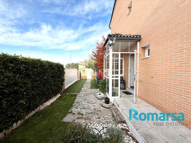 Foto 67ac18a7-6d6c-423f-813f-c3f2f4606d12. Casa adossada amb calefacció aparcament piscina a Ávila