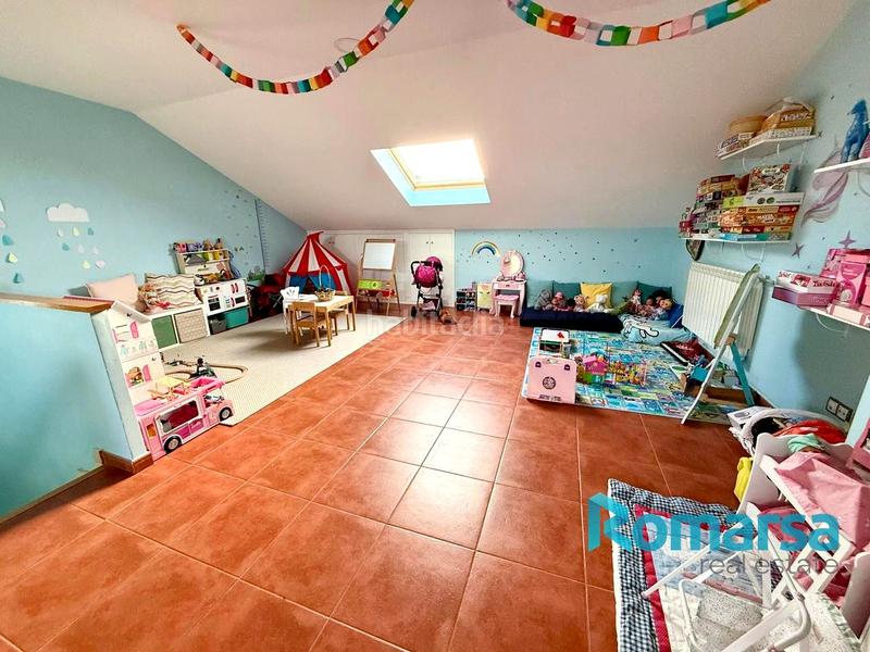 Foto 7bf49ea2-cfd7-48b8-b157-57276dc86483. Casa adossada amb calefacció aparcament piscina a Ávila