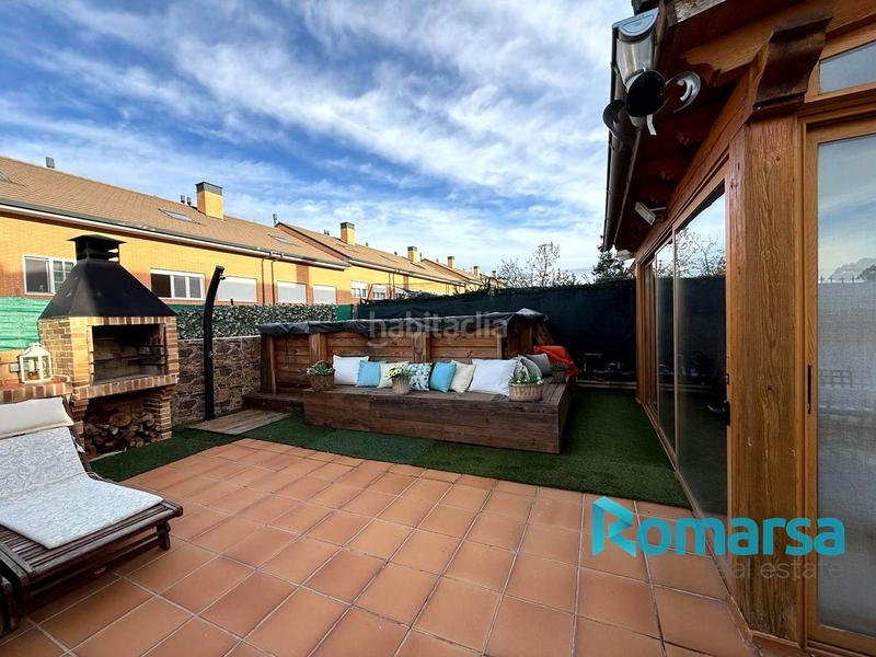 Foto f0f556ad-cb8a-4b4c-8295-2cf5d36f779b. Casa adossada amb calefacció aparcament piscina a Ávila