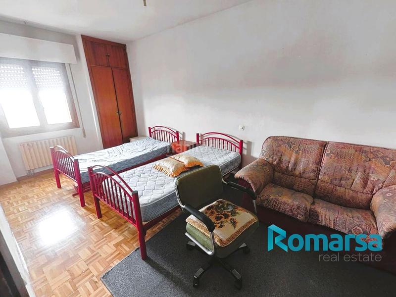 Foto 52c3bf9c-5c5d-4cae-94ed-d4f616962802. Flat with heating in El Carmen Segovia