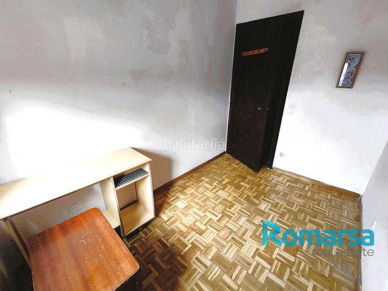 Foto c17edc0e-b8df-4169-a50b-b49efd12ec80. Flat with heating in El Carmen Segovia