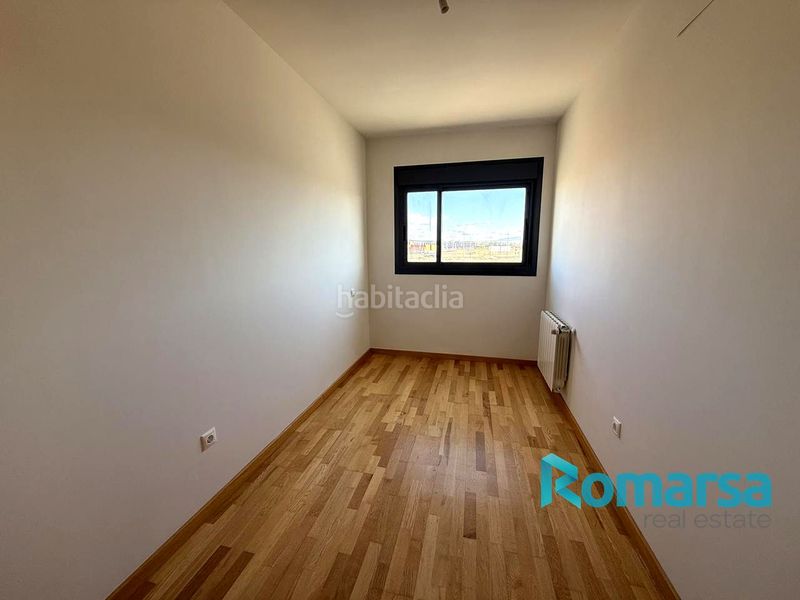 Foto ceff6aa0-864a-4b31-b1ad-bd88b3b8affb. Pis amb calefacció aparcament a Sónsoles Ávila
