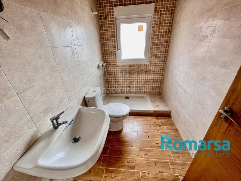 Foto eb208530-15c6-4a10-bff8-b10ef59baa3f. Casa amb aparcament a Sanchidrián