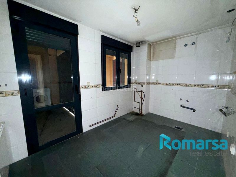 Foto 29ef24fe-7134-4e0a-bad0-cd2b77c8ff2b. Planta baixa amb calefacció a Navas del Marqués (Las)