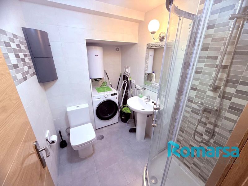 Foto 74cf96fe-ee50-4820-bdfc-2454f15cd354. Planta baixa amb calefacció a San Antonio Ávila