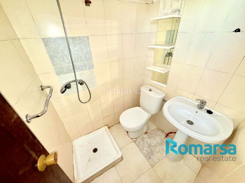 Foto 383f696d-ad22-4503-9dd0-55e8328cbdcc. Casa amb aparcament a Adanero