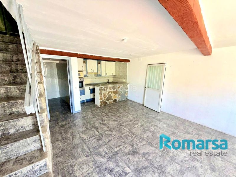 Foto 9476b63b-bdcc-4a5d-830a-34214d43ea72. Casa amb aparcament a Adanero