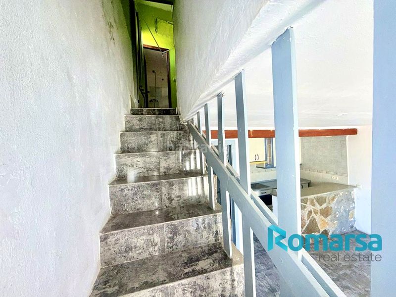 Foto d67a4501-6a72-457c-8abf-77304f0f64fb. Casa amb aparcament a Adanero