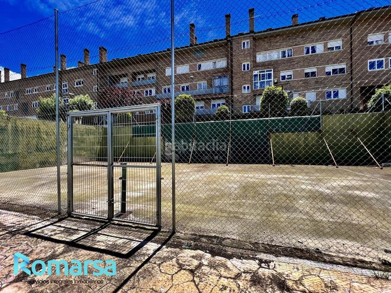 Foto 521d9402-e876-46b3-8592-5f5e173cd6f4. Dúplex amb calefacció aparcament piscina a Hervencias Altas - El Pinar Ávila