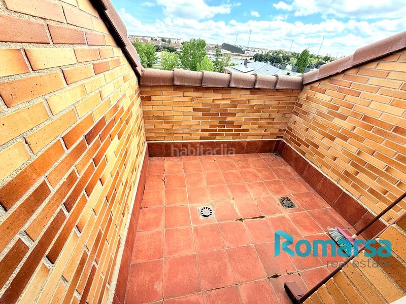 Foto a2f824f2-c4ed-4c28-9989-cb2db1b2bbf9. Dúplex amb calefacció aparcament piscina a Hervencias Altas - El Pinar Ávila