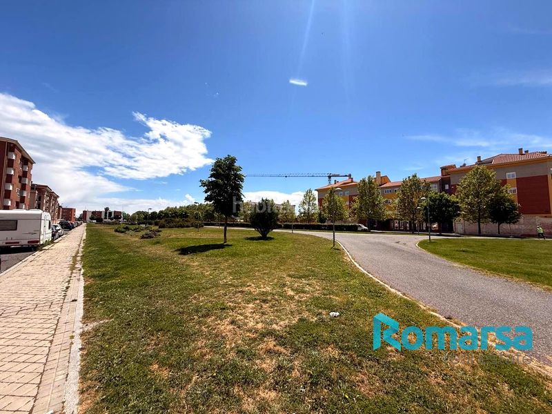 Foto d3b25132-42df-46a7-9906-24c97abe09af. Pis amb aparcament piscina a Sónsoles Ávila