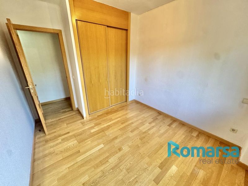 Foto f8c1f492-ed3e-4776-babd-9733e52c6490. Ground floor with heating parking in Universidad Ávila