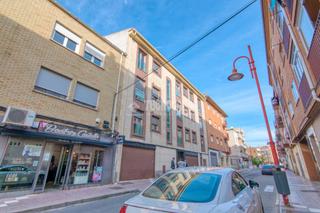 Pis  Calle santiago mirat. Piso en venta en santa marta de tormes